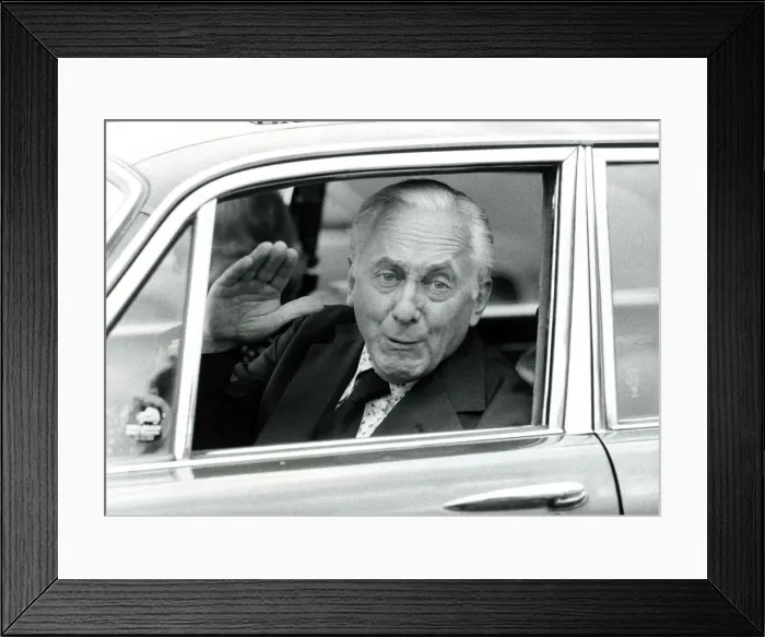 Framed Print : Hughie Green, TV Presenter - July 1978 Personality In a car after being found