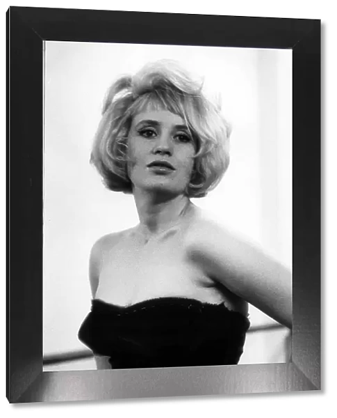 Sally Nesbitt Actress - Aug 1962