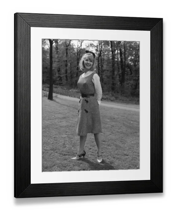 Framed Print : Actress Julie Samuels aged Nineteen (19) is to appear in ITVs Framed Print : Actress Julie Samuels aged Nineteen (19) is to appear in ITVs