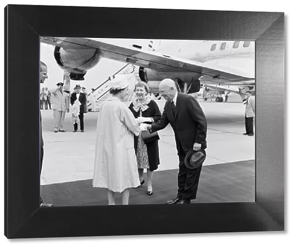 Queen Elizabeth welcomes President Eisenhower and his wife when they arrived by air form