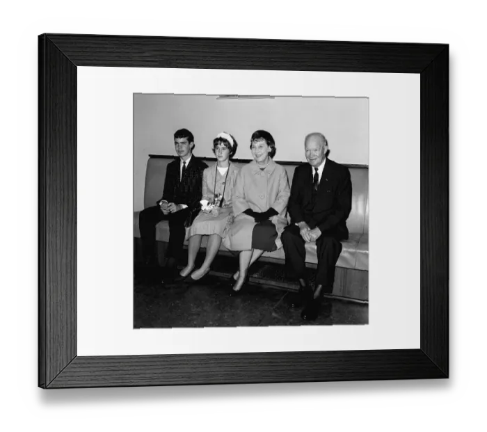 Framed Print : General Dwight Eisenhower arriving fromParis with his wife Mamie Framed Print : General Dwight Eisenhower arriving fromParis with his wife Mamie