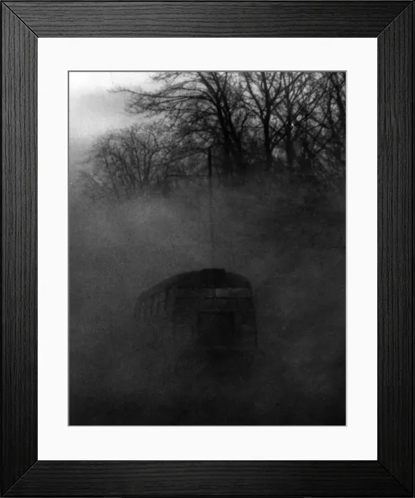 Framed Print : Conditions in the fog were a torment for the drivers 1952 of the London transport Framed Print : Conditions in the fog were a torment for the drivers 1952 of the London transport