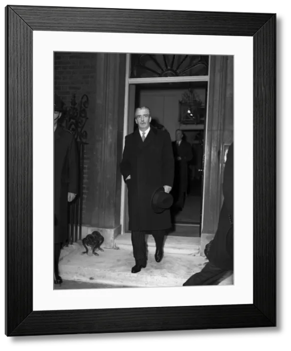 Framed Print : Sir Anthony Eden leaving Downing Street 1955 Framed Print : Sir Anthony Eden leaving Downing Street 1955