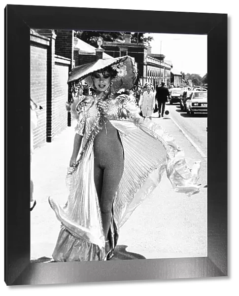 Joni Flynn actress at Royal Ascot in June 1983 A©mirrorpix