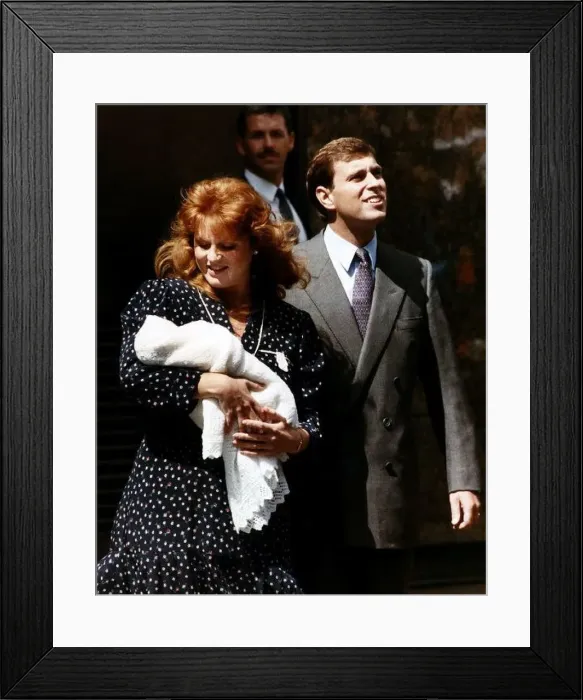 : Duke and Duchess Of York holding Princess Beatrice leaving Hospital : Duke and Duchess Of York holding Princess Beatrice leaving Hospital