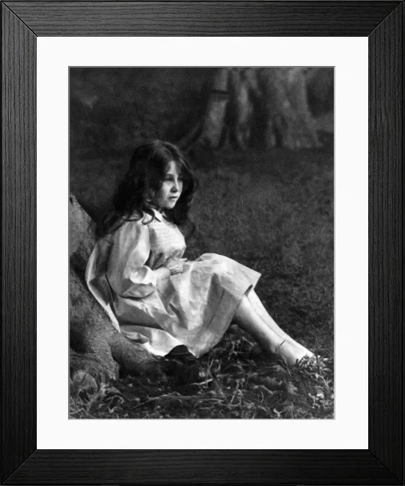 Framed Print : Queen Mother as a girl