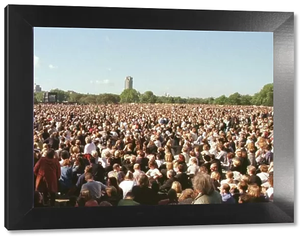 Princess Diana Funeral 6th September 1997. The crowds at Hyde Park in London