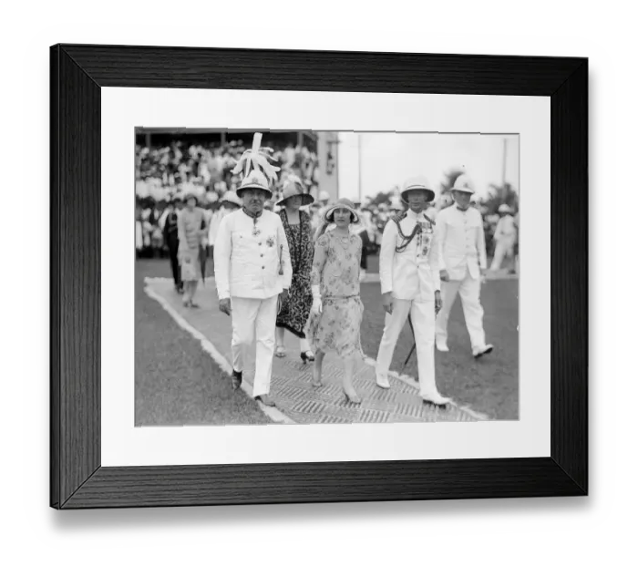 Framed Print : Duke And Duchess of York on tour in the fiji Islands 1927 Framed Print : Duke And Duchess of York on tour in the fiji Islands 1927