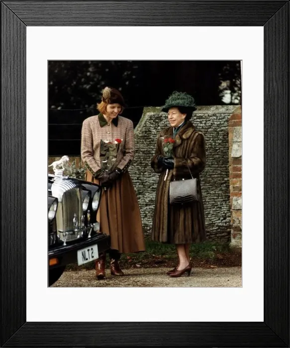  : Princess Margaret and the Duchess of York waiting at the church with their hats