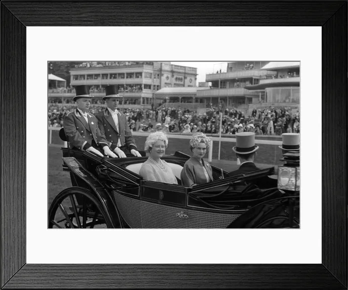 Framed Print : Queen Mother arriving at the course for Royal Ascot 1960 in an open landau Framed Print : Queen Mother arriving at the course for Royal Ascot 1960 in an open landau
