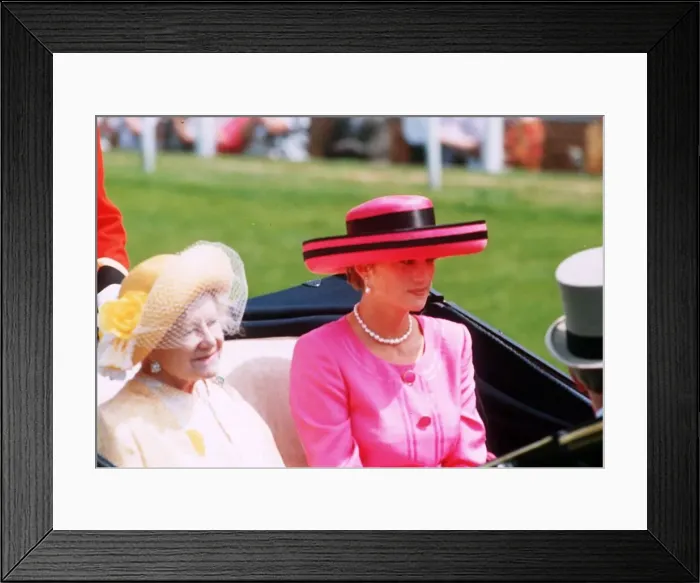 Framed Print : Queen Mother and Princess Diana at Royal Ascot. 17th June 1992 Framed Print : Queen Mother and Princess Diana at Royal Ascot. 17th June 1992