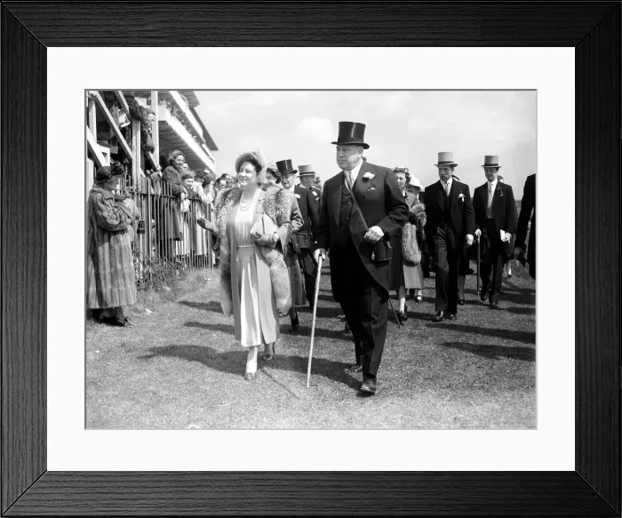 Framed Print : HRH Queen Elizabeth Queen Mother with Lord Rosebery at The Derby