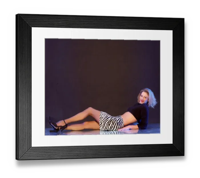 Framed Print : Actress Emma Linley, November 1999 Framed Print : Actress Emma Linley, November 1999