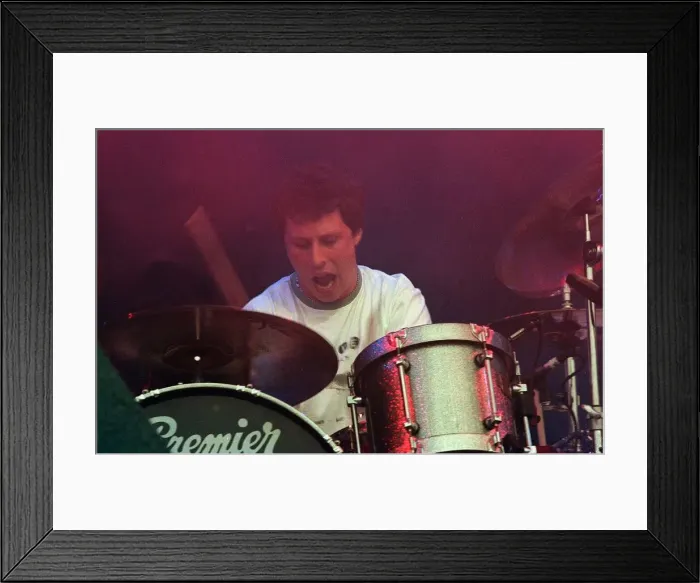 Framed Print : Drummer from Stereophonics on stage at T in the Park July 1999 Framed Print : Drummer from Stereophonics on stage at T in the Park July 1999