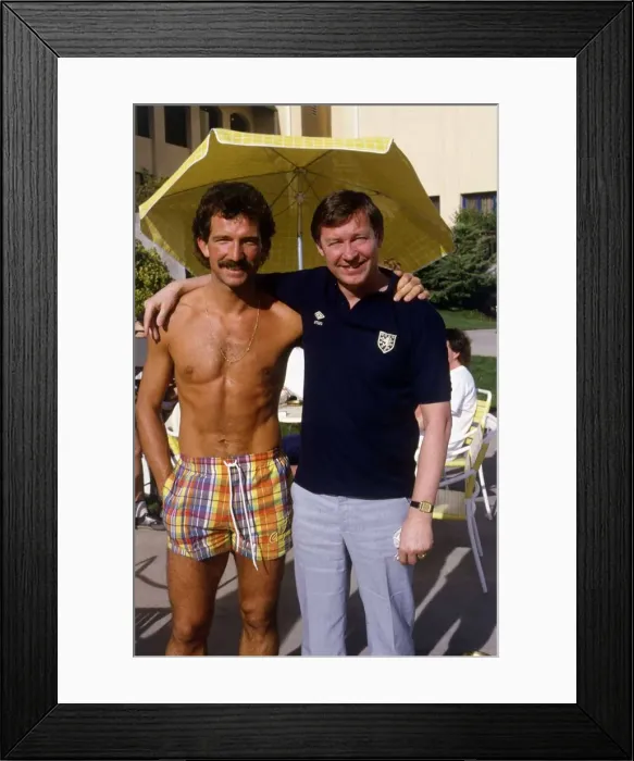 Framed Print : Alex Ferguson and Graeme Souness in Mexico June 1986 Souness topless wearing shorts Framed Print : Alex Ferguson and Graeme Souness in Mexico June 1986 Souness topless wearing shorts