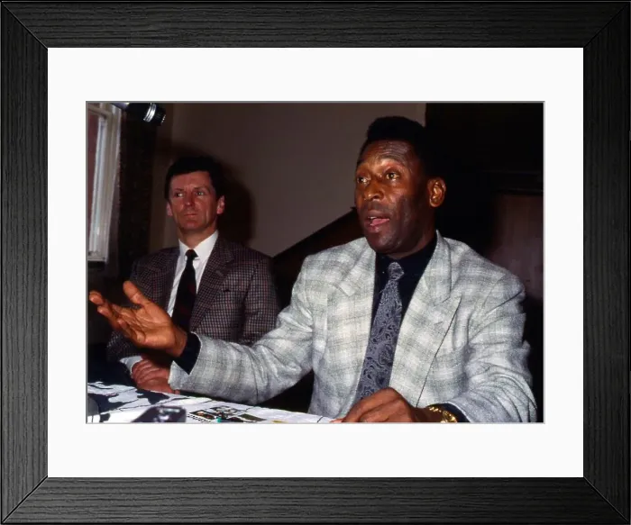 Framed Print : Pele & Andy Roxburgh at press conference June 1989 Framed Print : Pele & Andy Roxburgh at press conference June 1989