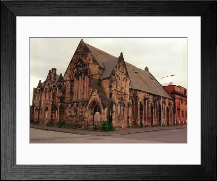 Framed Print : Methodist Church in Govan May 1999 Which was harmony row boys where Alex Ferguson Framed Print : Methodist Church in Govan May 1999 Which was harmony row boys where Alex Ferguson