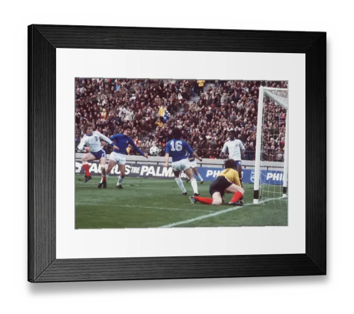 Framed Print : France v Italy World Cup 1978 football Rossi left scores Italy