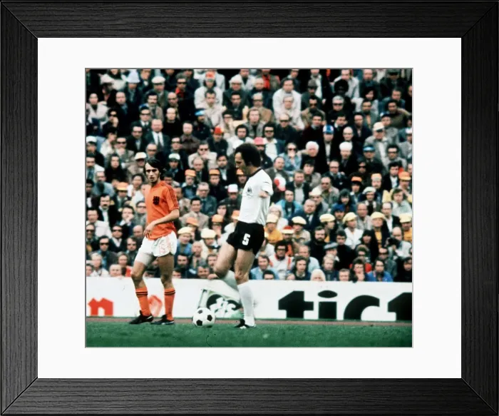Framed Print : Franz Beckenbauer (West Germany) in World Cup 1974 against Holland West Framed Print : Franz Beckenbauer (West Germany) in World Cup 1974 against Holland West