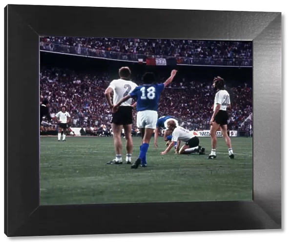 World Cup final 1982 Tardelli (18) scores Italy