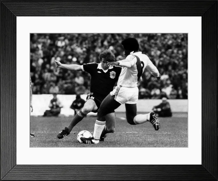 Framed Print : Football World Cup 1978 Peru 3 Scotland 1 in Cordobas Kenny Framed Print : Football World Cup 1978 Peru 3 Scotland 1 in Cordobas Kenny