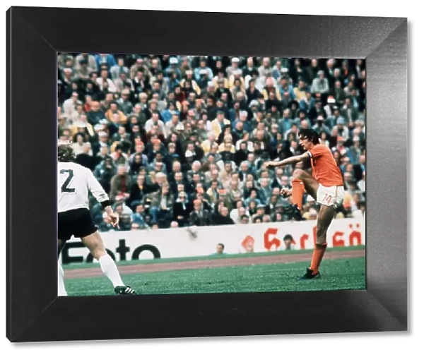 Johan Cruyff World Cup final 1974 Holland V West Germany football
