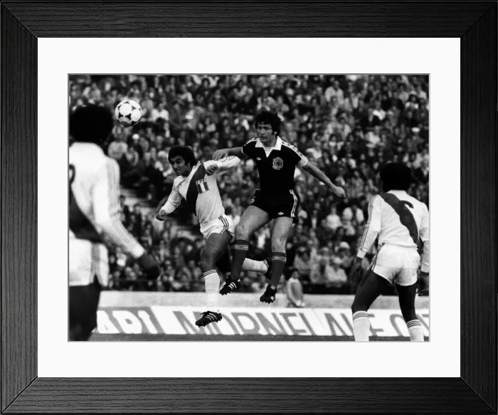 Framed Print : Foootball World Cup 1978 Peru 3 Scotland 1 in Mendoza Bruce Rioch