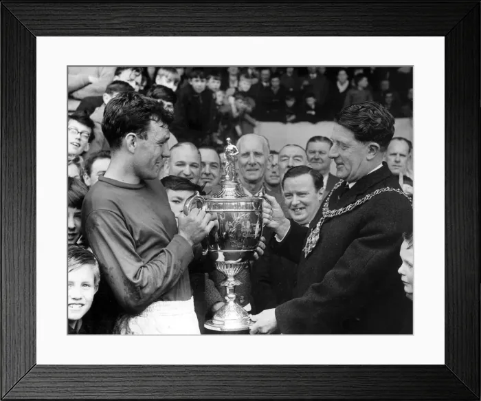 Framed Print : The Lord Mayor of Coventry, Alderman Arthur Waugh, presenting Framed Print : The Lord Mayor of Coventry, Alderman Arthur Waugh, presenting