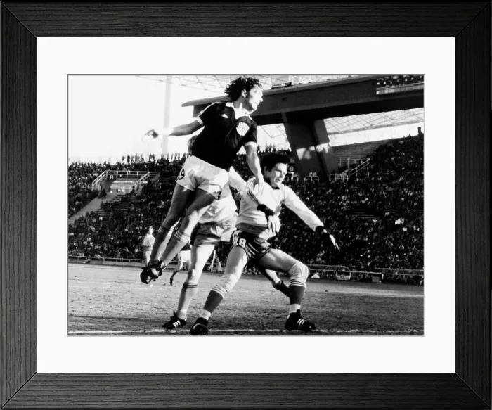 Framed Print : Football World Cup 1978 Scotland 3 Holland 2 in Mendoza