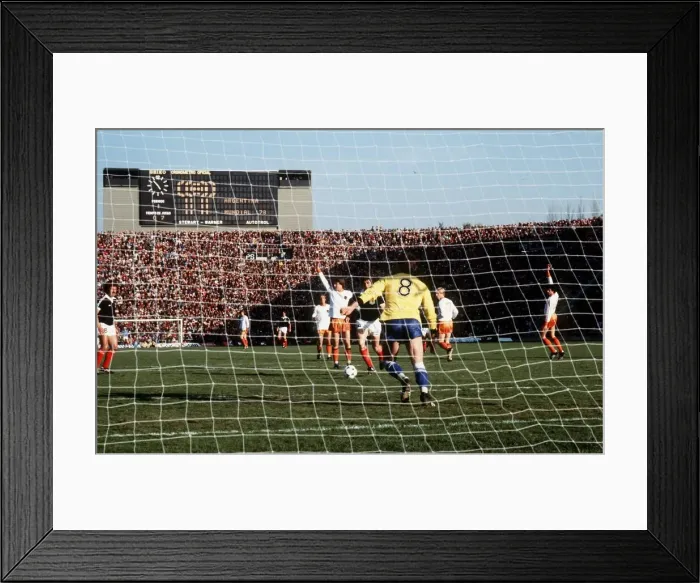 Framed Print : World Cup 1978 Scotland 3 Holland 2 football Kenny Dalglish Framed Print : World Cup 1978 Scotland 3 Holland 2 football Kenny Dalglish
