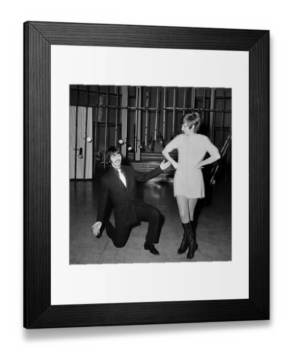 Framed Print : Ringo Starr and Cilla Black rehearsing at BBC TV Theatre, Shepherds Bush Green