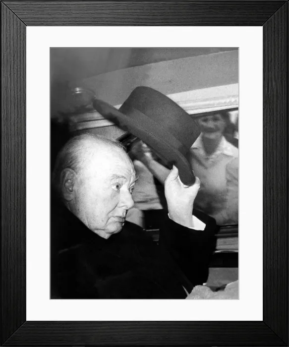 Framed Print : Winston Churchill - September 1959 arriving at the Houses of Parliament to give his Framed Print : Winston Churchill - September 1959 arriving at the Houses of Parliament to give his