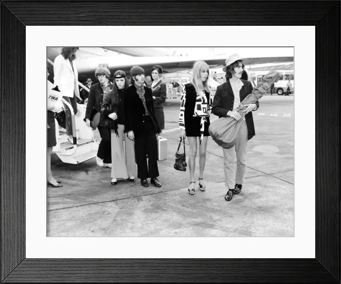 Framed Print : George Harrison with wife Patti Boyd, Ringo Starr with wife Maureen & Peter Asher Framed Print : George Harrison with wife Patti Boyd, Ringo Starr with wife Maureen & Peter Asher