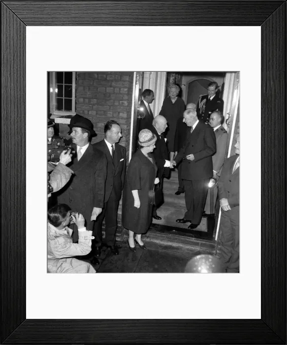 Framed Print : Winston Churchill- September 1959 saying goodbye to President DeGaulle at his Hyde Park