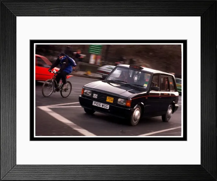 Framed Print : Edinburgh taxi cabs December 1999 black hackney taxi Scotland Framed Print : Edinburgh taxi cabs December 1999 black hackney taxi Scotland