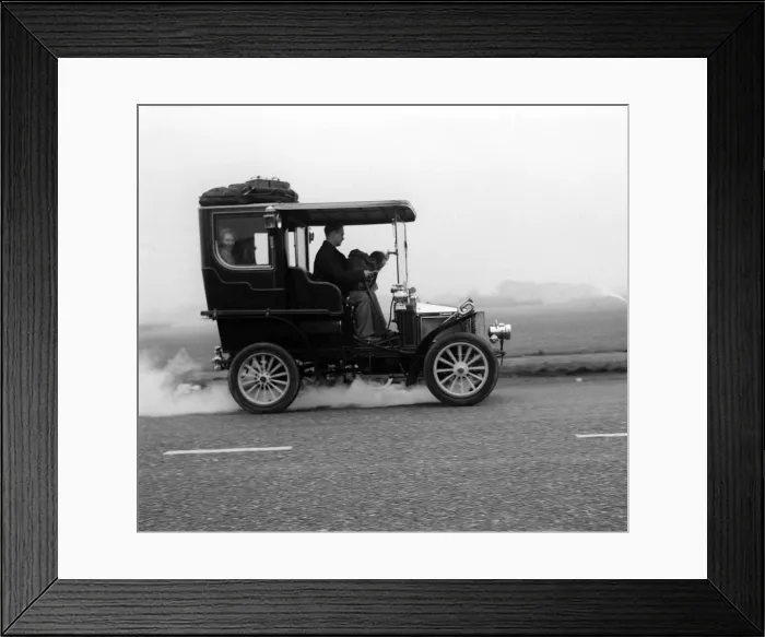Framed Print : London to Brighton Vintage Car Run November 1955 Framed Print : London to Brighton Vintage Car Run November 1955