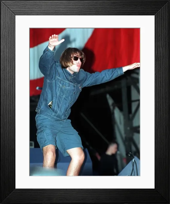 Framed Print : Liam Gaallagher performing on stage during the Oasis concert at Loch Lomond Framed Print : Liam Gaallagher performing on stage during the Oasis concert at Loch Lomond