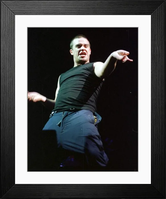 Framed Print : Robbie Williams in concert at Wembley Arena February 1998 Framed Print : Robbie Williams in concert at Wembley Arena February 1998