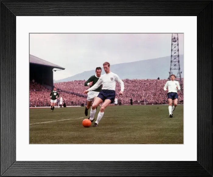 Framed Print : Northern Ireland v England Home Championship & European Championship Qualifier footnall