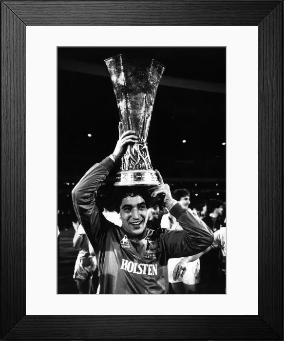 Framed Print : UEFA Cup Final Second Leg at White Hart Lane. Tottenham Hotspur 1 v Anderlecht 1 Framed Print : UEFA Cup Final Second Leg at White Hart Lane. Tottenham Hotspur 1 v Anderlecht 1