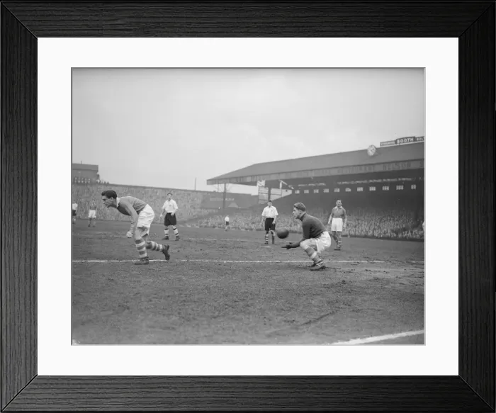 Framed Print : Bolton Wanderers v Charlton Athletic Division One. Sam Bartram Charlton goalkeeper seen Framed Print : Bolton Wanderers v Charlton Athletic Division One. Sam Bartram Charlton goalkeeper seen
