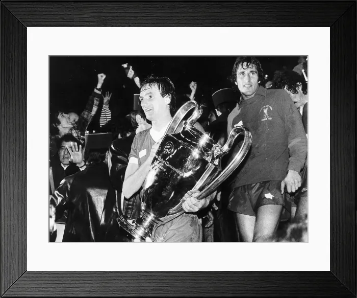 Framed Print : 1981 European Cup Final in Paris, France. Liverpool 1 v Real Madrid 0 Framed Print : 1981 European Cup Final in Paris, France. Liverpool 1 v Real Madrid 0