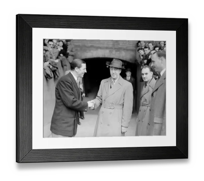 Framed Print : Chelsea Manager Ted Drake (left) shakes hands with the 1, 000 Framed Print : Chelsea Manager Ted Drake (left) shakes hands with the 1, 000