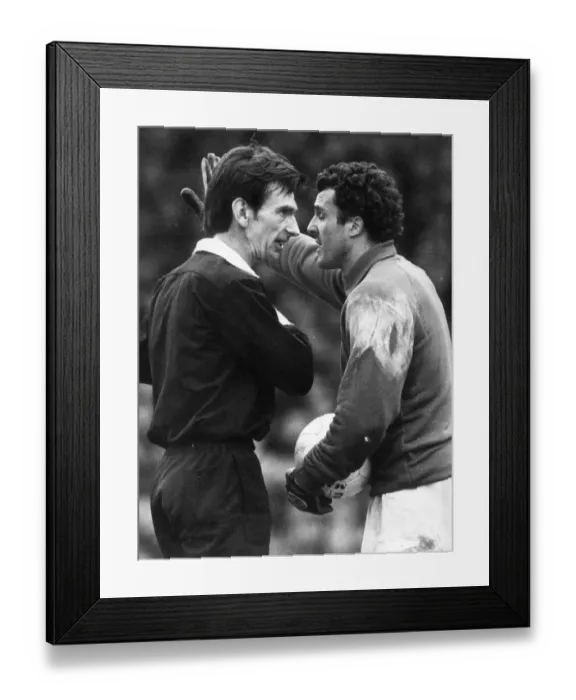 Framed Print : John Burridge Crystal Palace goalkeeper stands face to face with referee John Martin