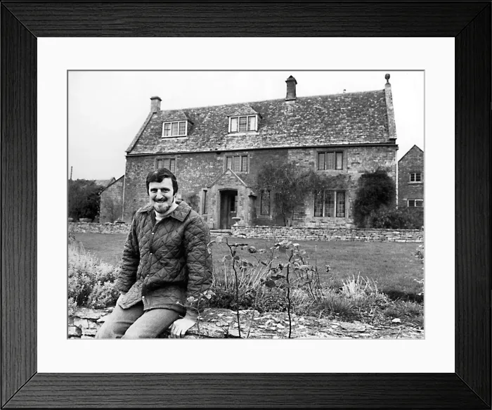 Framed Print : Coventry City Fc v Wimbledon. Chris Marsden was in impressive form for the Sky Blues Framed Print : Coventry City Fc v Wimbledon. Chris Marsden was in impressive form for the Sky Blues
