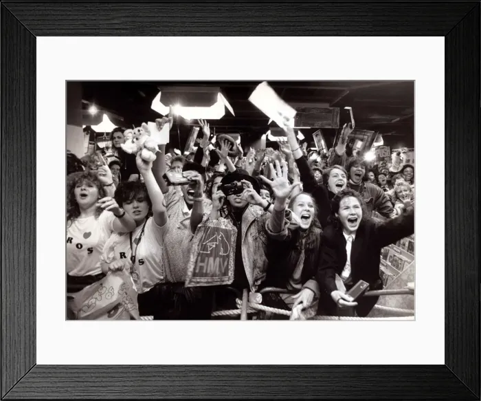 Framed Print : Fans of the pop group Bros in HMV music store, awaiting the arrival of the boys Framed Print : Fans of the pop group Bros in HMV music store, awaiting the arrival of the boys