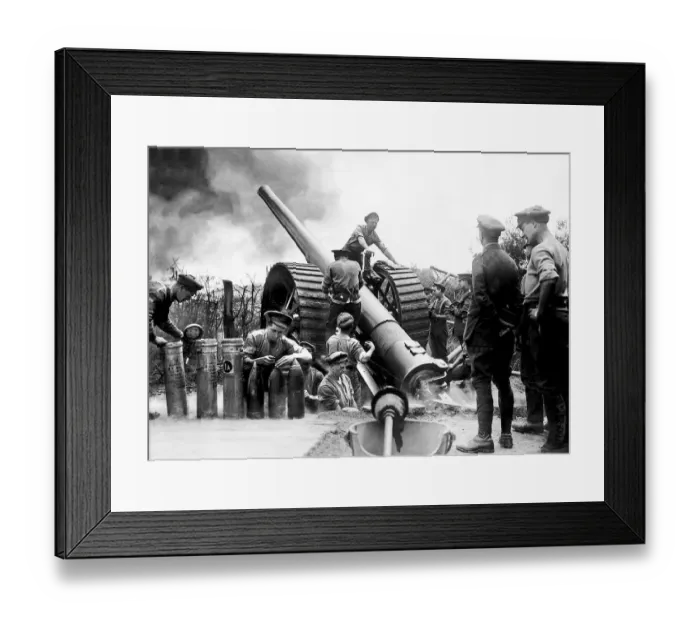 Framed Print : A British 6 inch heavy gun fires on the enemy defences between Dickebusch