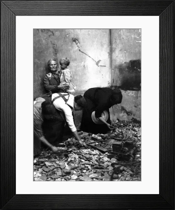 Framed Print : Belgian women search the rubble of their homes for their belongings after the battle