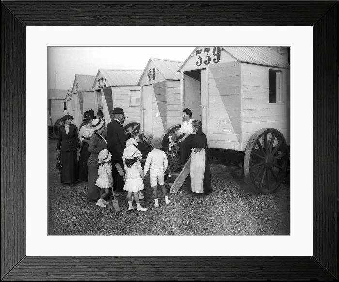 Framed Print : Belgian refugees in Ostend make themselves comfortable in bathing machines. 1914 Framed Print : Belgian refugees in Ostend make themselves comfortable in bathing machines. 1914