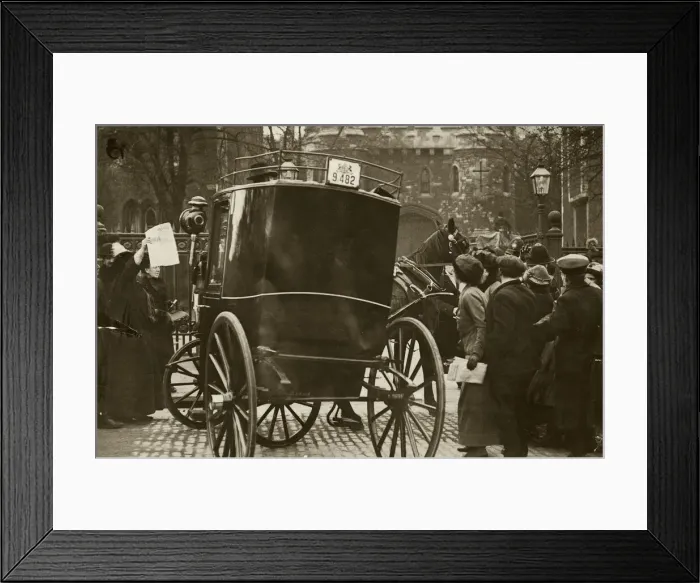 Framed Print : Suffragettes bid fairwell to their leader Emmeline Pankhurst April 1913 9482 Framed Print : Suffragettes bid fairwell to their leader Emmeline Pankhurst April 1913 9482